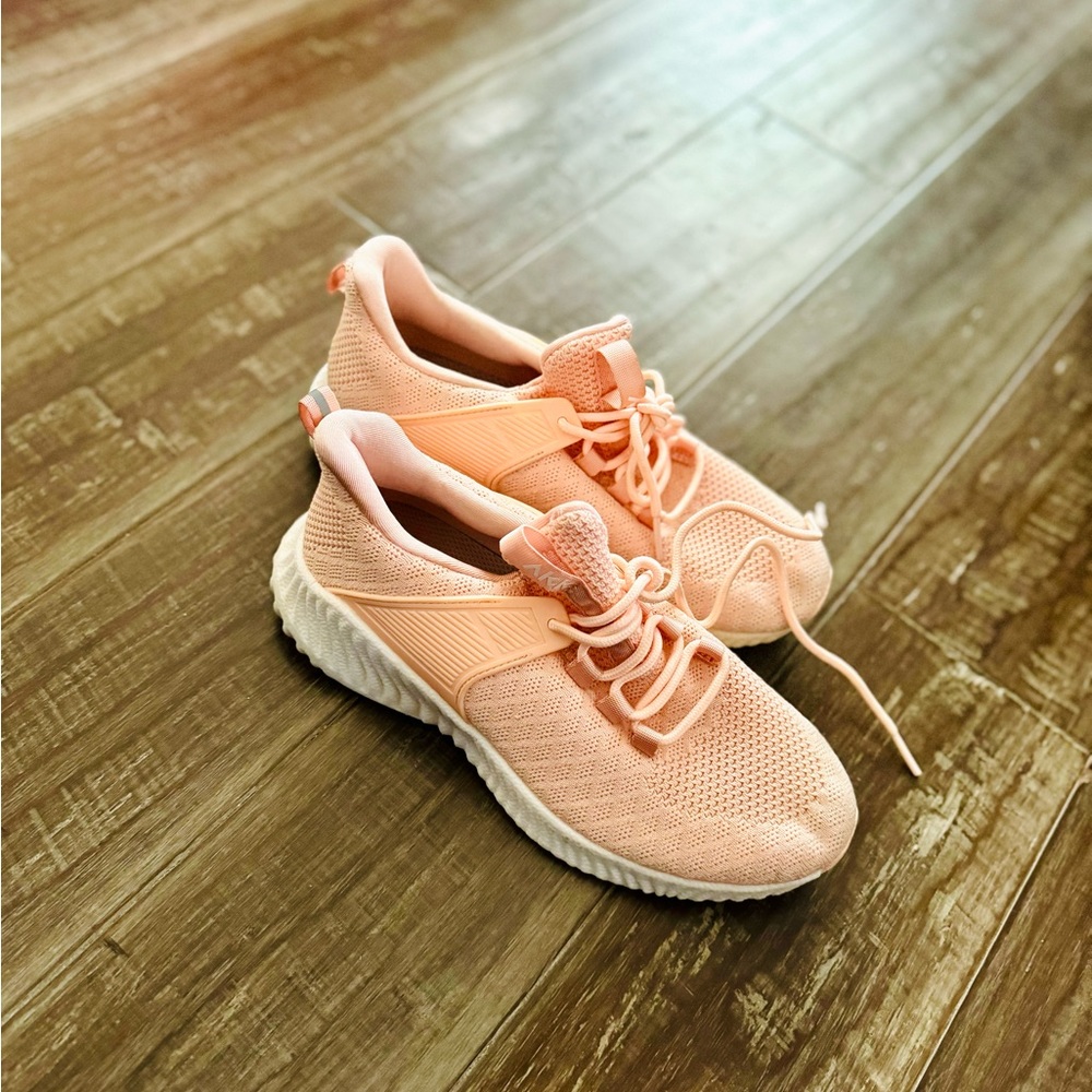 All Shoes - Size 37.5